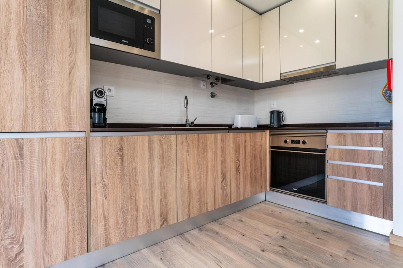 Sunny Brand New 2-Bedroom Apt - 500M From Praia Da Rocha With Ac And Pool! Portimão Exterior foto